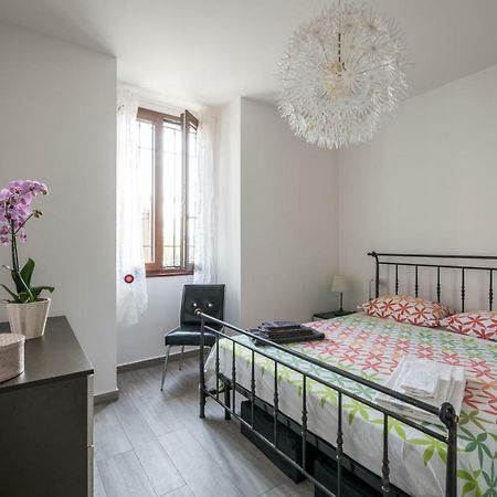 Appartamento Balkissa San Felice del Benaco Buitenkant foto