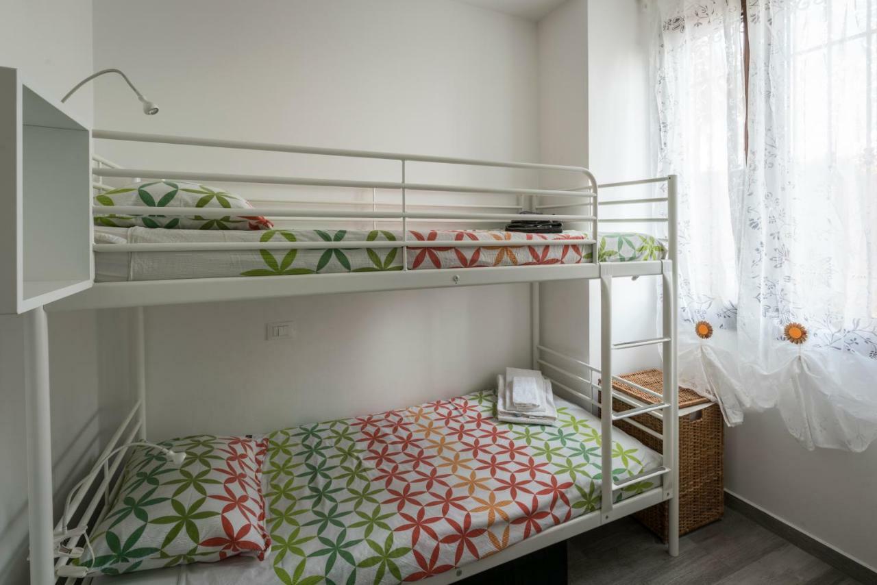 Appartamento Balkissa San Felice del Benaco Buitenkant foto